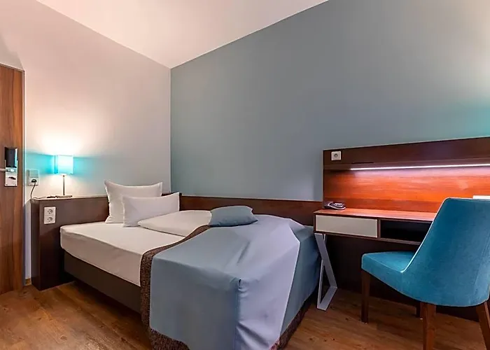 Trip Messe Westend 4*