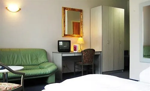 Trip Messe Westend Otel 4*